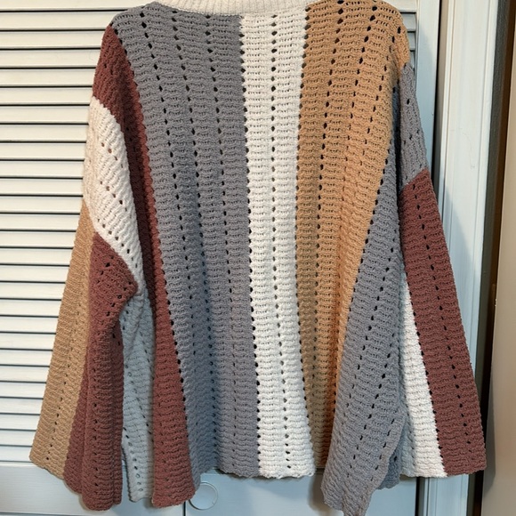 POL sized M, V-neck sweater, but very oversized gray, cream, mustard, & rust - Picture 8 of 12